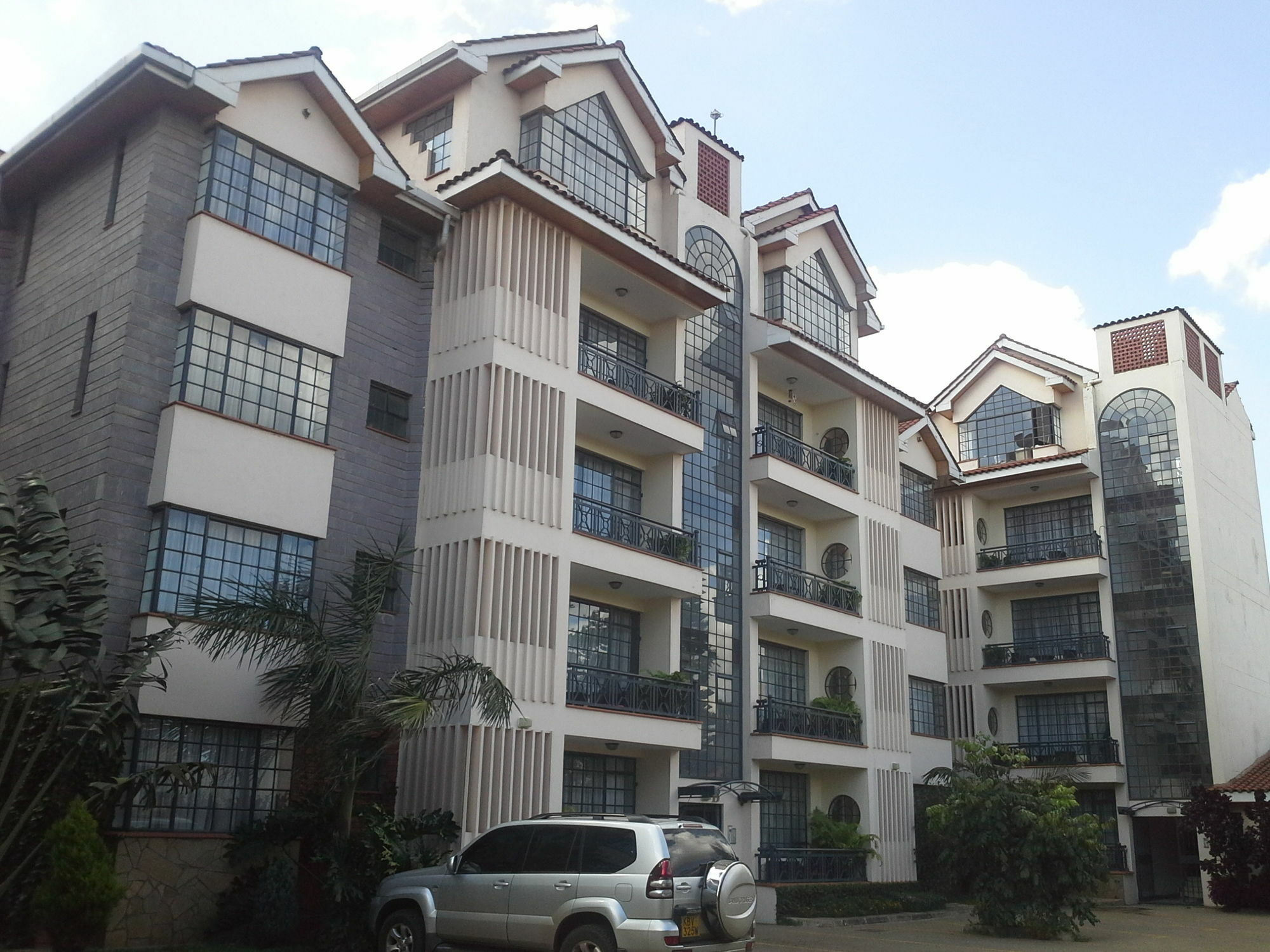 Meltonia Luxury Suites Nairobi Exterior foto